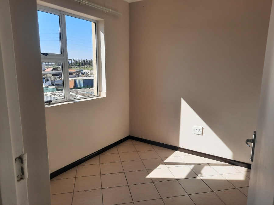 To Let 2 Bedroom Property for Rent in Buh Rein Estate Western Cape